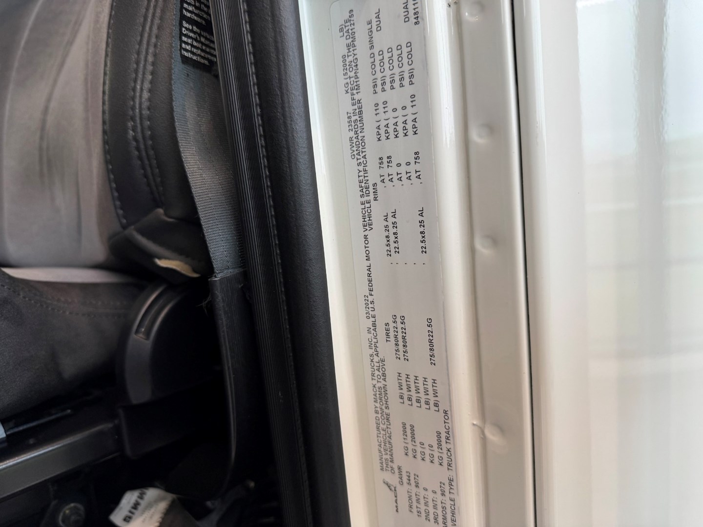 Used 2023 Mack Pinnacle - image 22